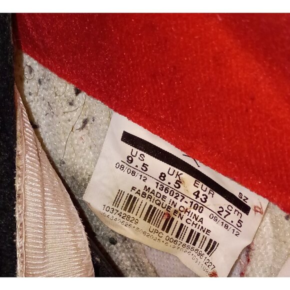 Air Jordan 5 Retro sneakers 2012 Fire Red colorway Size 9.5 - Picture 3 of 9